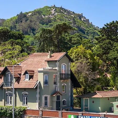 By Hansi Guest house Sintra